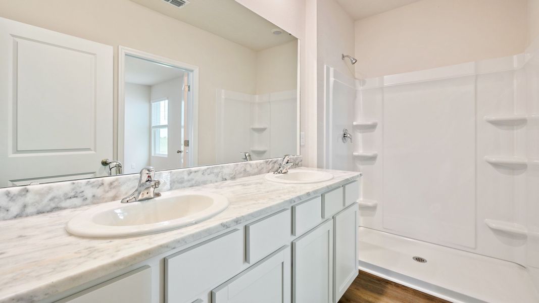 Image 14 of a home in Oakfield Trails.