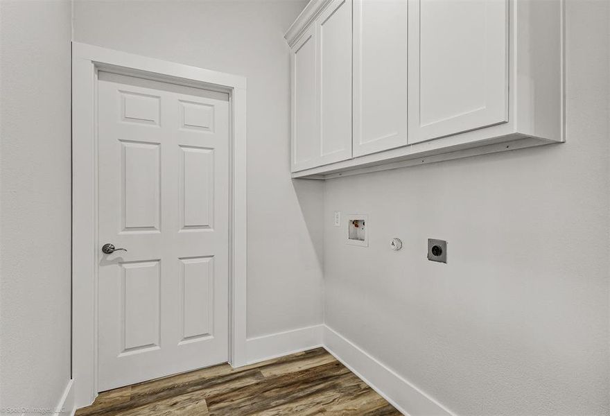 Spacious, unfurnished interior of a new home in , Terrell (Image 21). Spacious, unfurnished interior of a new home in , Terrell (Image 21).
