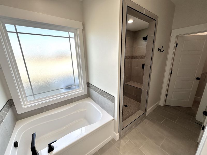 Furnished interior view inside a new home in Sky View, Columbus (Image 12).