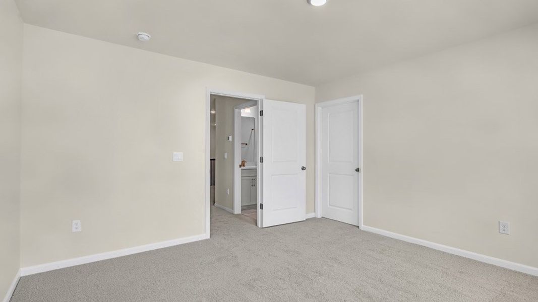 Spacious, unfurnished interior of a new home in Lybrook Village, Advance (Image 24).