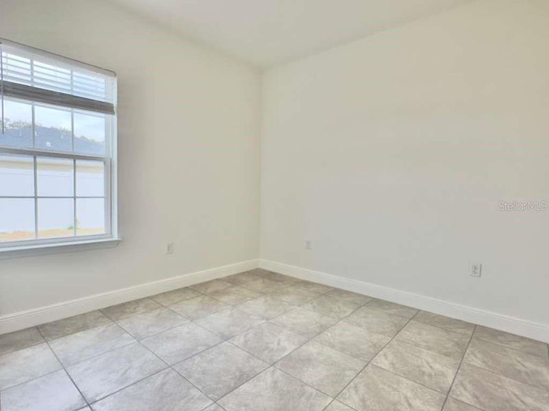Spacious, unfurnished interior of a new home in , Ocala (Image 36).