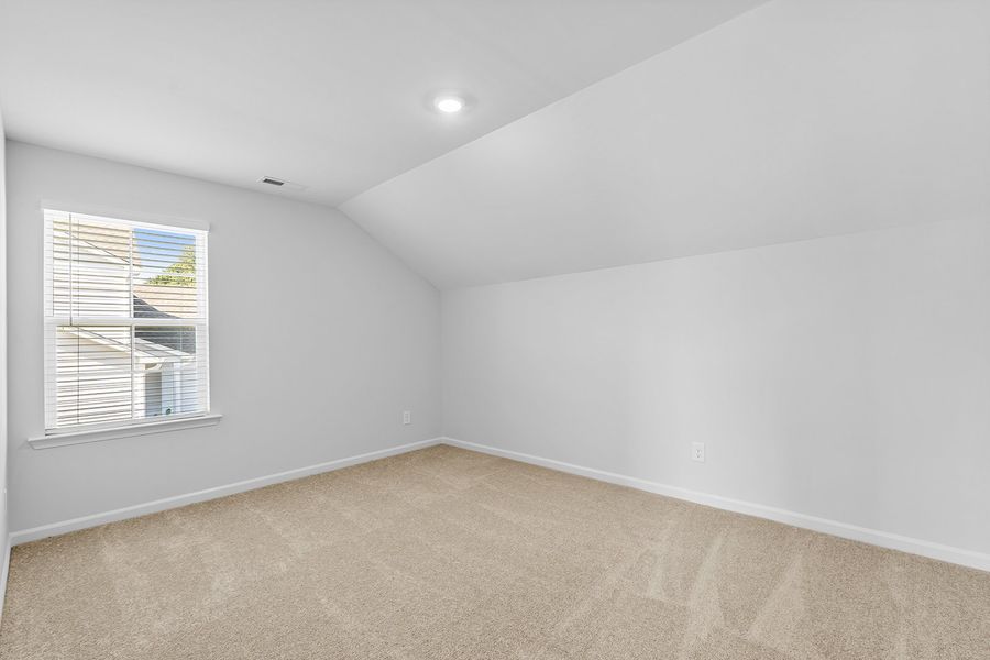 Spacious, unfurnished interior of a new home in Brooke Hill, Lewisville (Image 44).