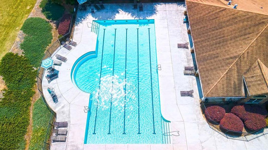 Community amenities in Heritage Pointe, Senoia (Image 20).