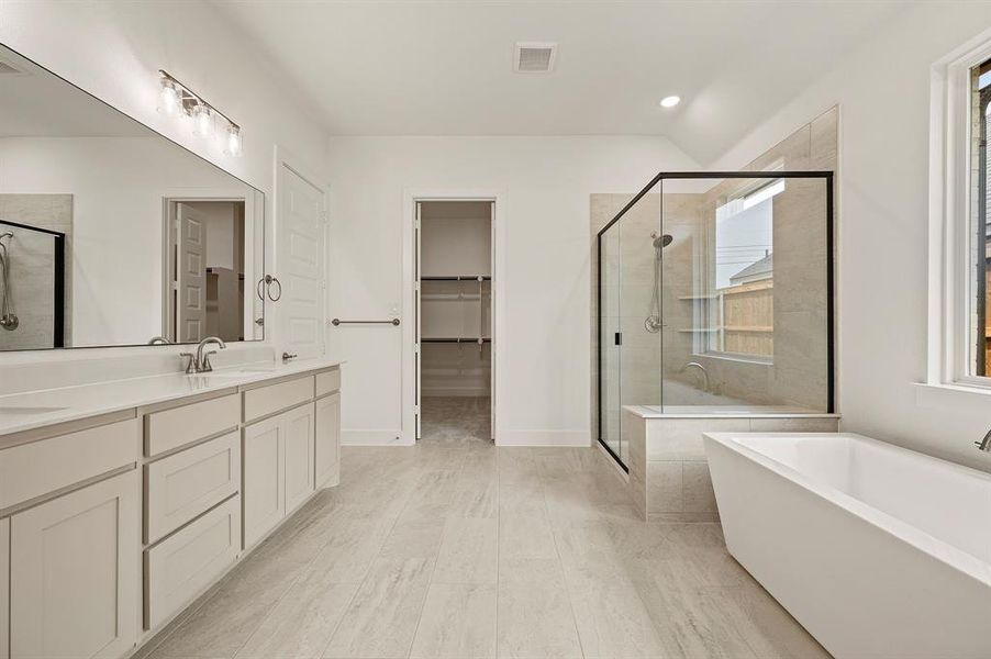 Image 35 of a home in LeTara.