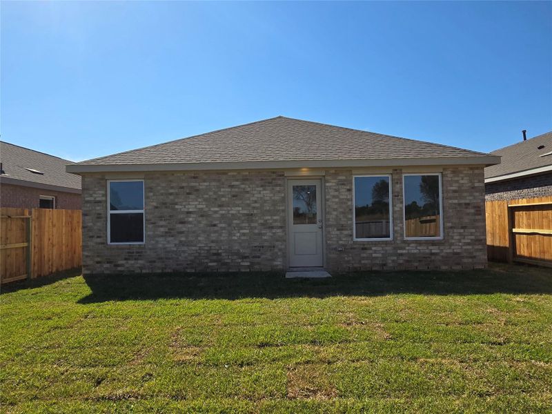 Pics are not of actual home. They are a representative of a home of the same floor plan Pics are not of actual home. They are a representative of a home of the same floor plan