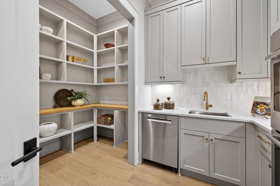 Scullery Prep Kitchen