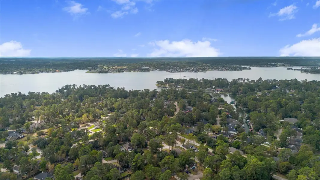 Natural landscape and outdoor views near in Montgomery (Image 43). Natural landscape and outdoor views near in Montgomery (Image 43).