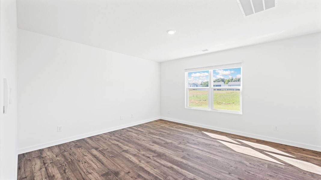 Spacious, unfurnished interior of a new home in Price's Crossing, LaFayette (Image 14).