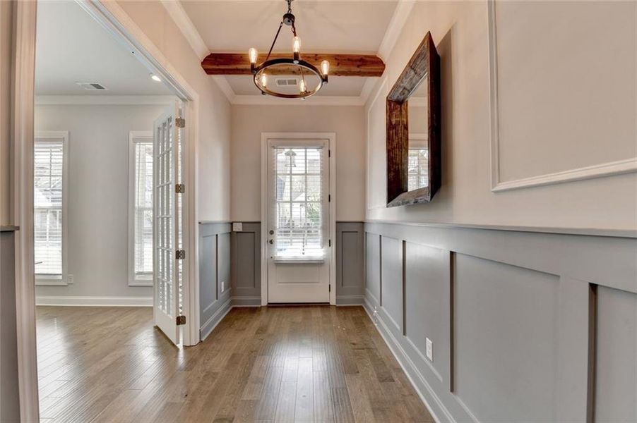 Image 83 of a home in .