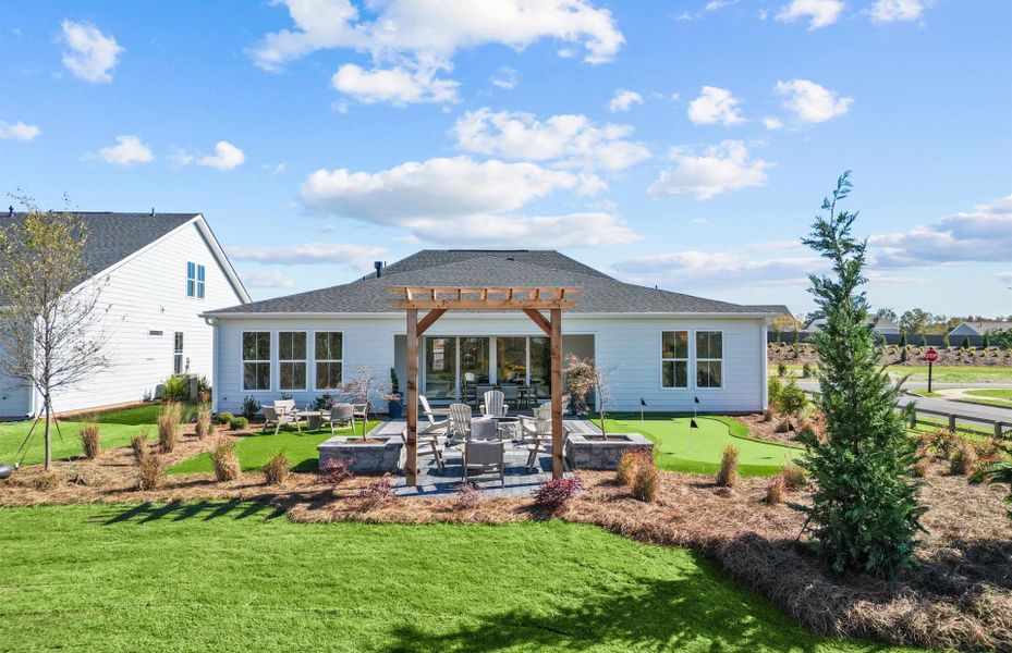 Representative exterior details of a home built from the Stardom by Del Webb in Del Webb Greenville, Greenville (Image 4).