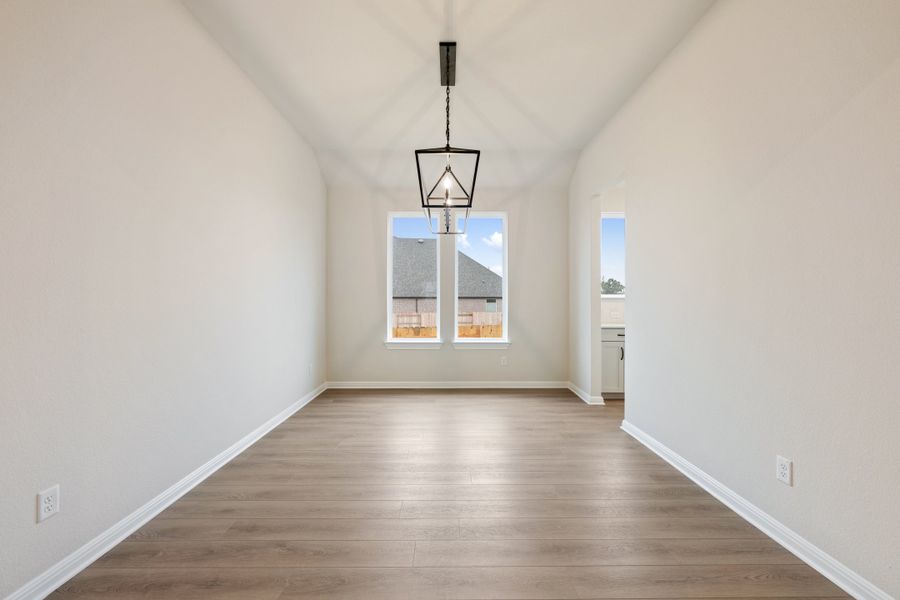 Representative unfurnished interior of a home built from the Carolina by Ashton Woods in The Estates at La Cima, San Marcos (Image 29). Representative unfurnished interior of a home built from the Carolina by Ashton Woods in The Estates at La Cima, San Marcos (Image 29).