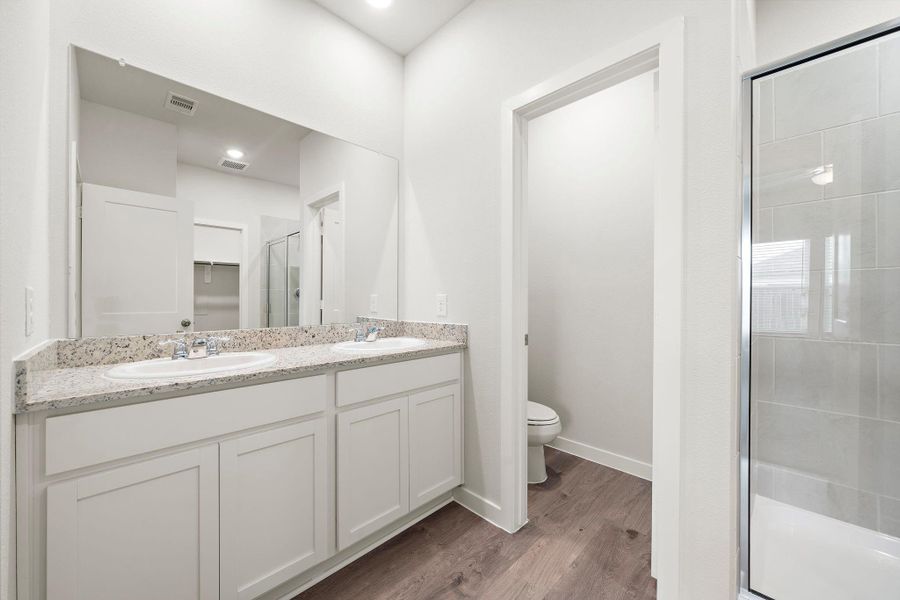 Furnished interior view inside a new home in Maple Heights, Porter (Image 7).