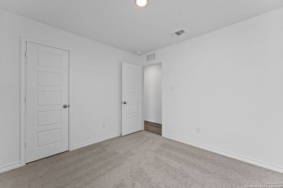 Spacious, unfurnished interior of a new home in Meadows at Clear Springs, New Braunfels (Image 30). Spacious, unfurnished interior of a new home in Meadows at Clear Springs, New Braunfels (Image 30).