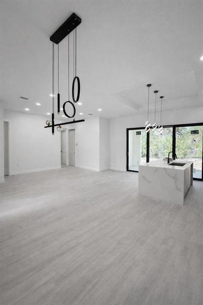 Spacious, unfurnished interior of a new home in , Port Charlotte (Image 11).