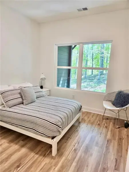 Furnished interior view inside a new home in , Waleska (Image 25).