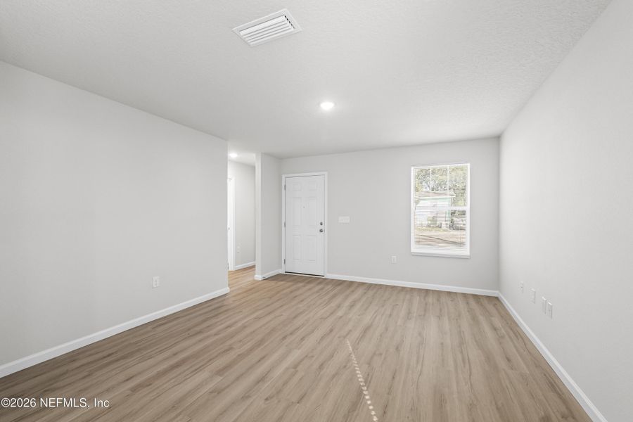 Spacious, unfurnished interior of a new home in , Jacksonville (Image 23).