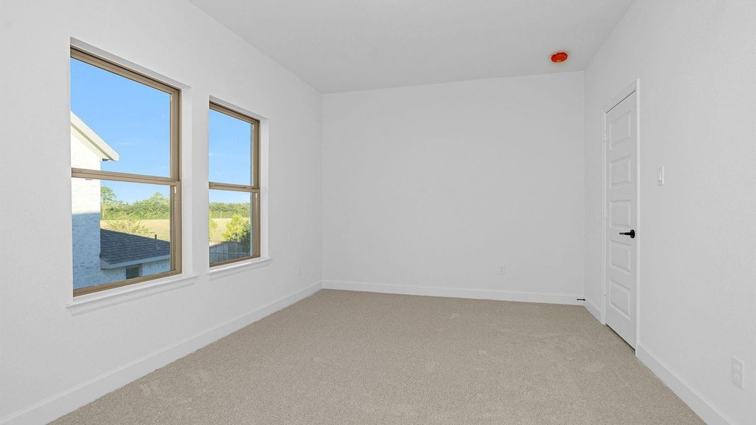 Spacious, unfurnished interior of a new home in Meridiana 80' - Gated, Manvel (Image 10). Spacious, unfurnished interior of a new home in Meridiana 80' - Gated, Manvel (Image 10).