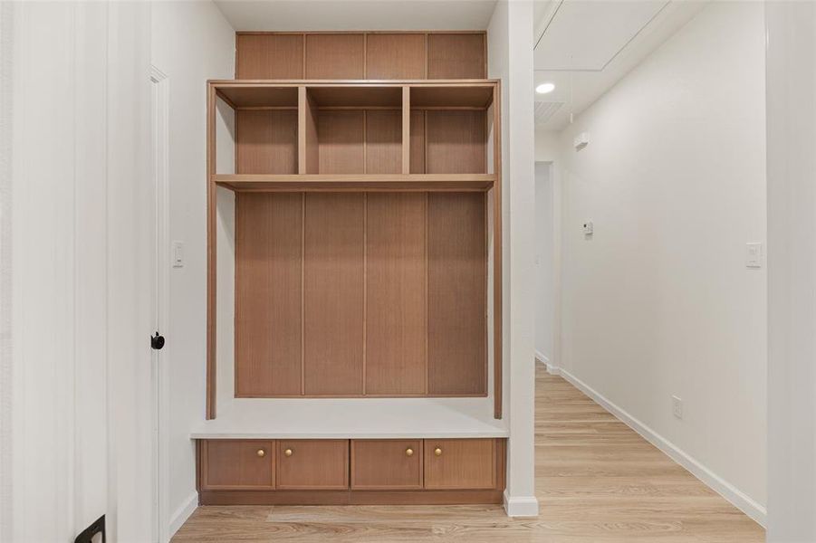 Spacious, unfurnished interior of a new home in , Granbury (Image 15). Spacious, unfurnished interior of a new home in , Granbury (Image 15).