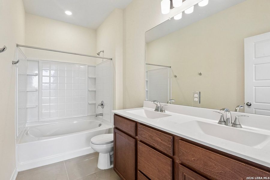 Furnished interior view inside a new home in Woodside Farms, Seguin (Image 9). Furnished interior view inside a new home in Woodside Farms, Seguin (Image 9).