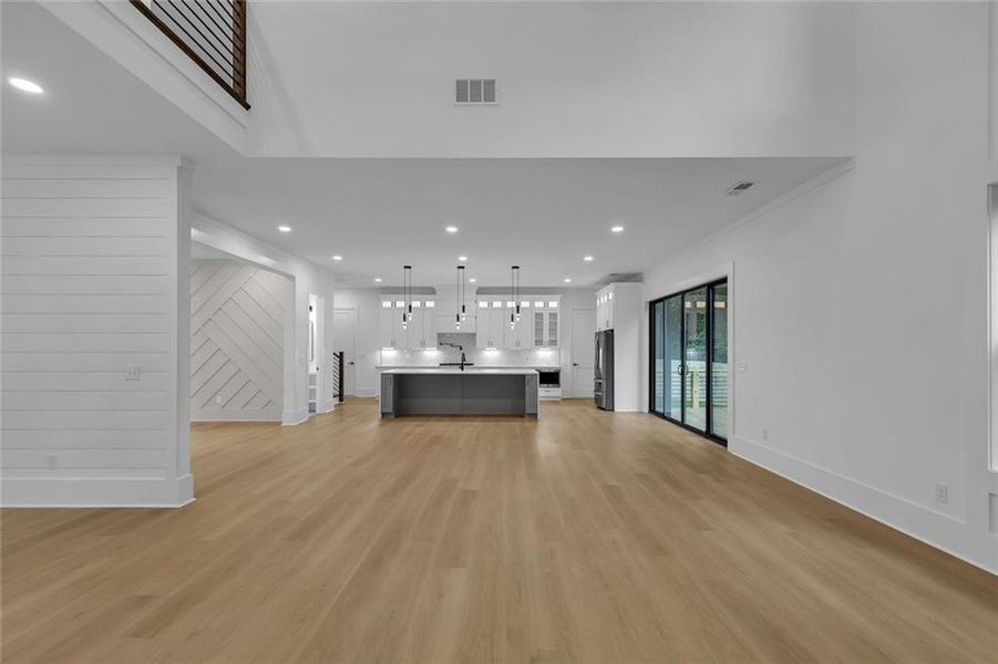 Spacious, unfurnished interior of a new home in , Snellville (Image 29). Spacious, unfurnished interior of a new home in , Snellville (Image 29).