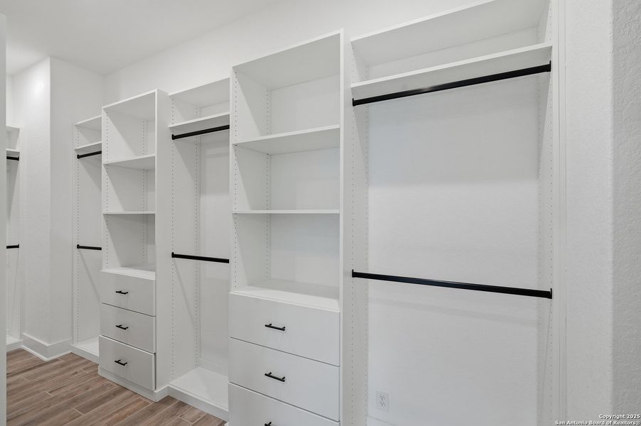 Image 43 of a home in Caliza Reserve. Image 43 of a home in Caliza Reserve.