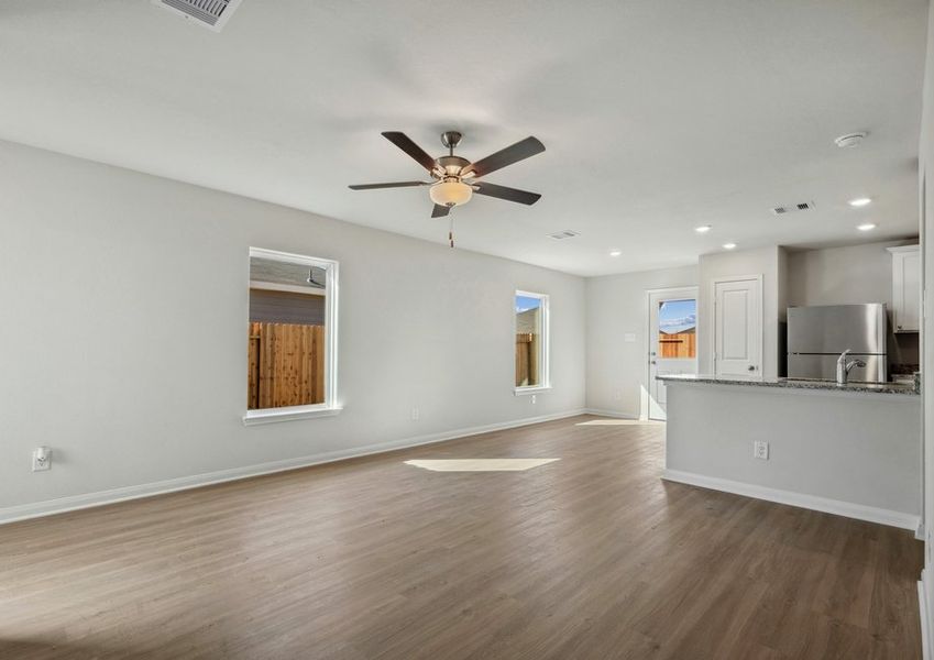 Spacious entertaining space Spacious entertaining space