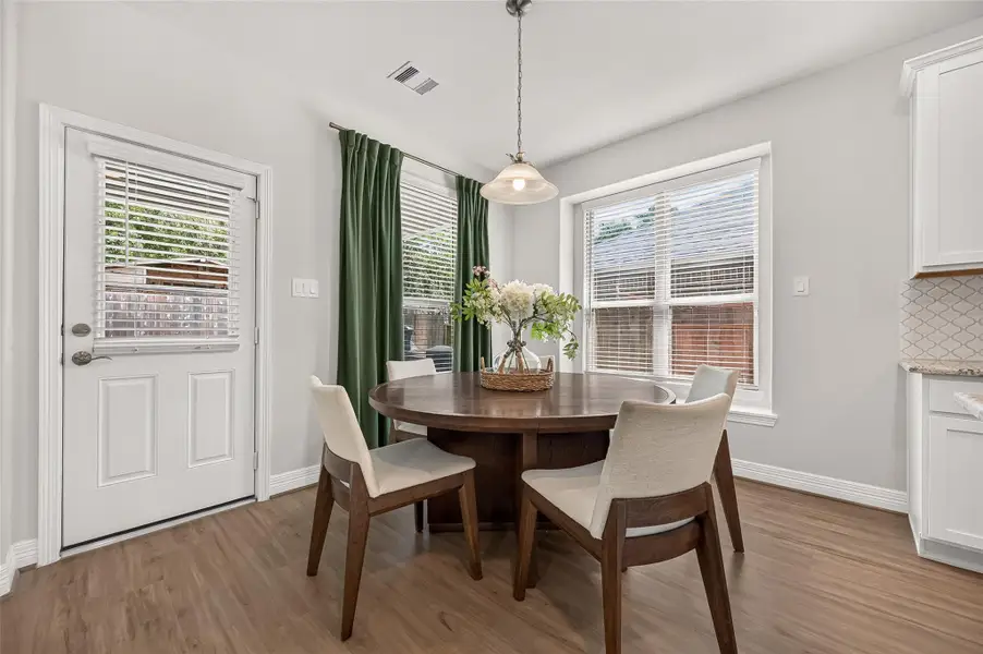 Breakfast Nook