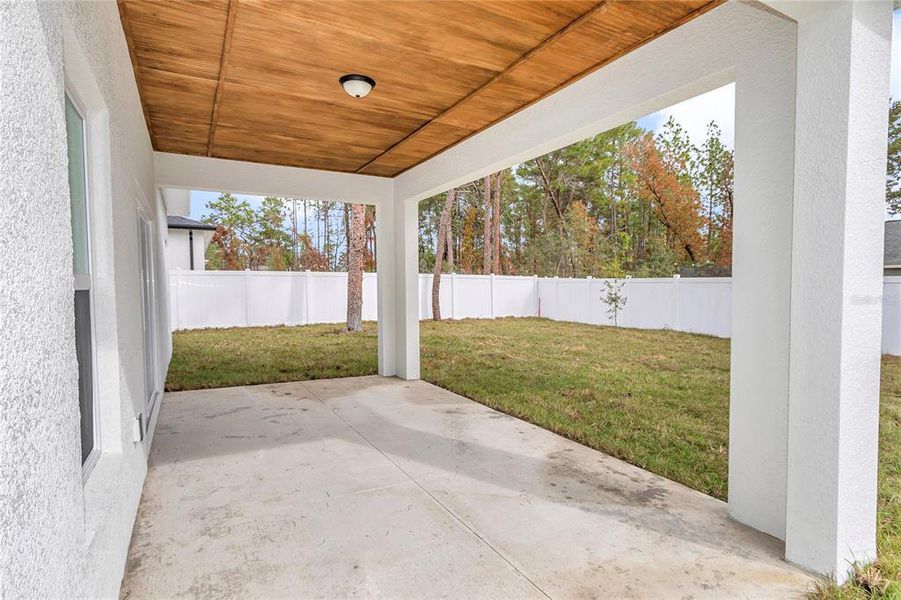 Exterior details and patio area of a home in , Ocala (Image 22).