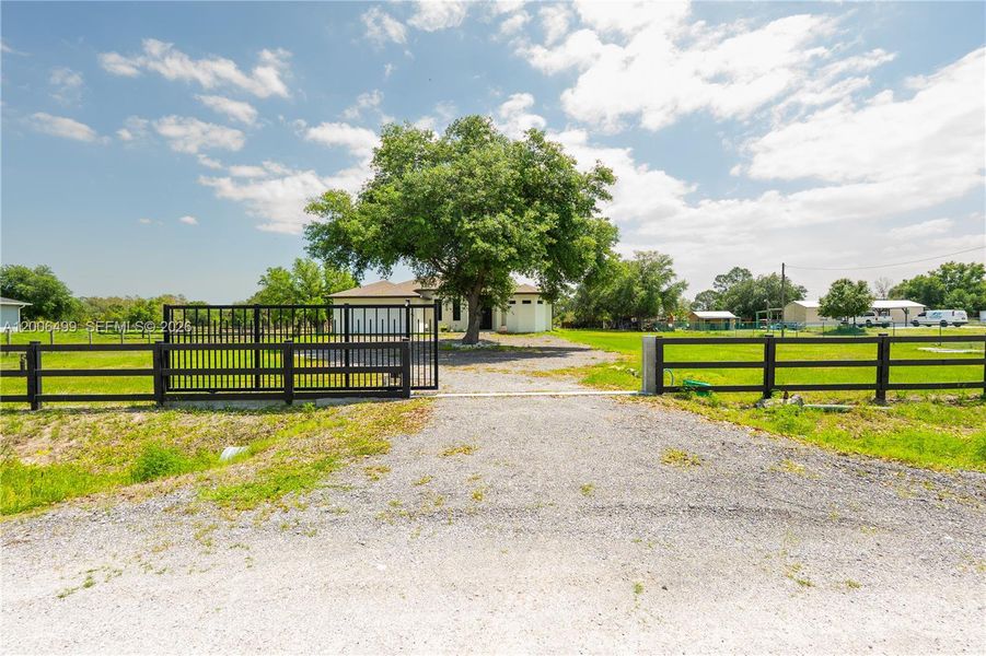 Natural landscape and outdoor views near  in Clewiston (Image 31).