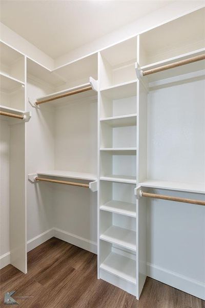 Spacious, unfurnished interior of a new home in , Abilene (Image 16).