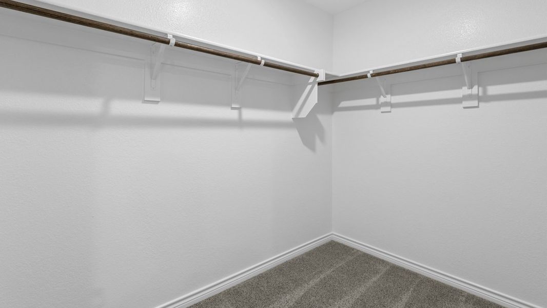 Spacious, unfurnished interior of a new home in Woodcreek, Fate (Image 11).