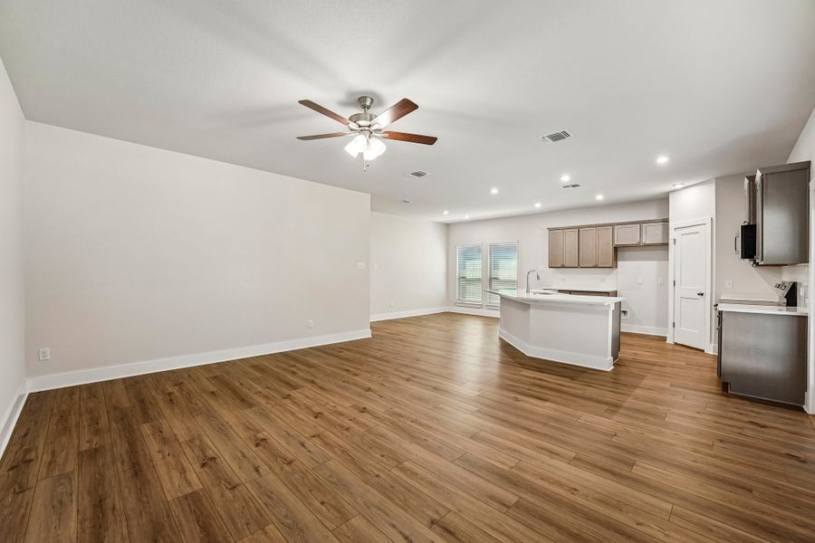 Representative unfurnished interior of a home built from the Monroe by Omega Builders in Hartrick Ranch, Temple (Image 11). Representative unfurnished interior of a home built from the Monroe by Omega Builders in Hartrick Ranch, Temple (Image 11).