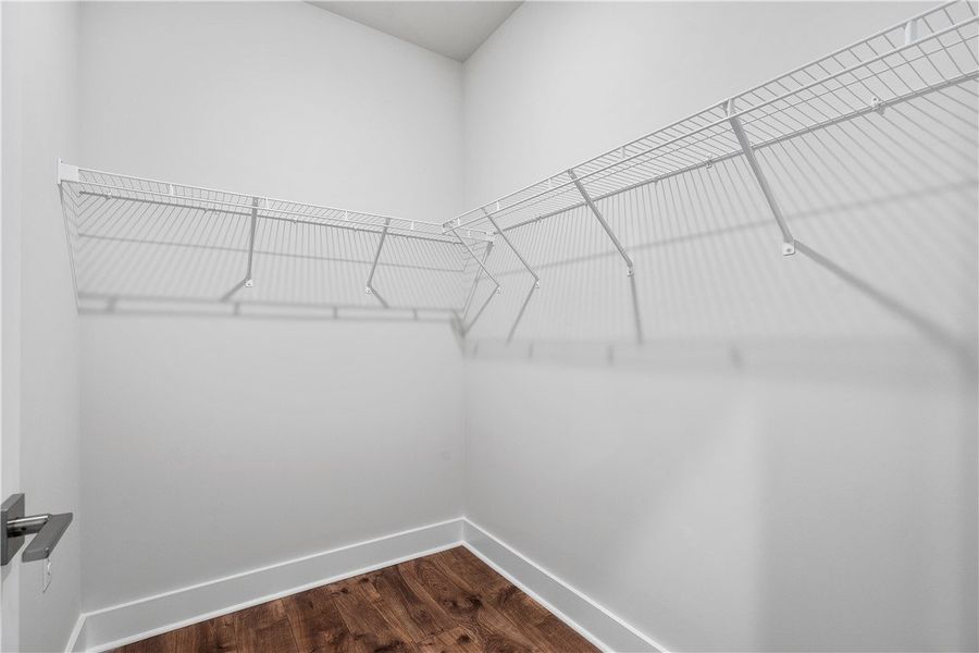Hardwood-style flooring extends into this well-app
