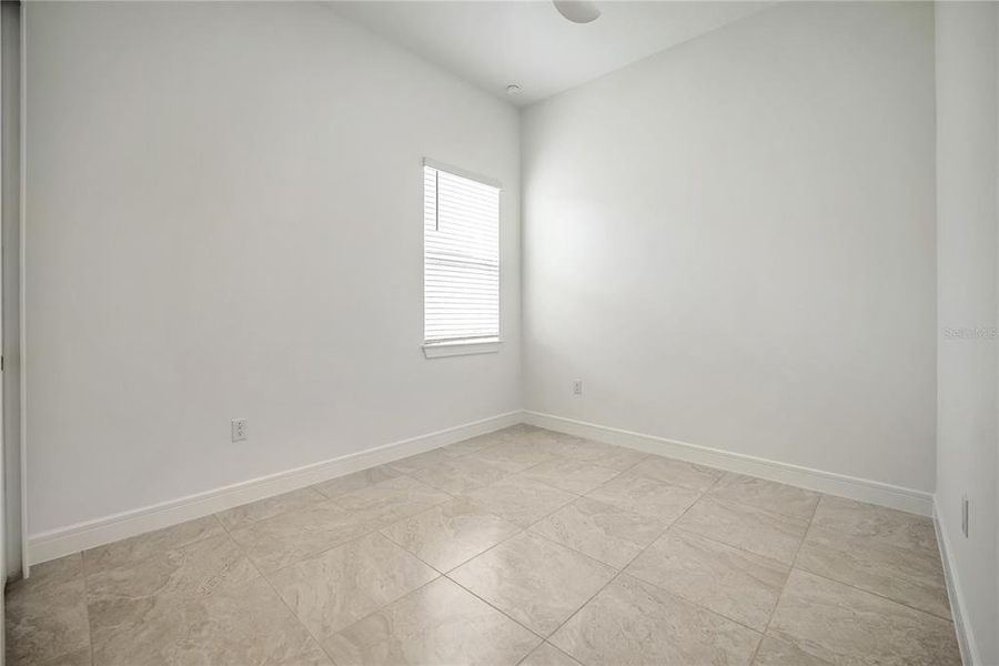Spacious, unfurnished interior of a new home in , Ocala (Image 21).