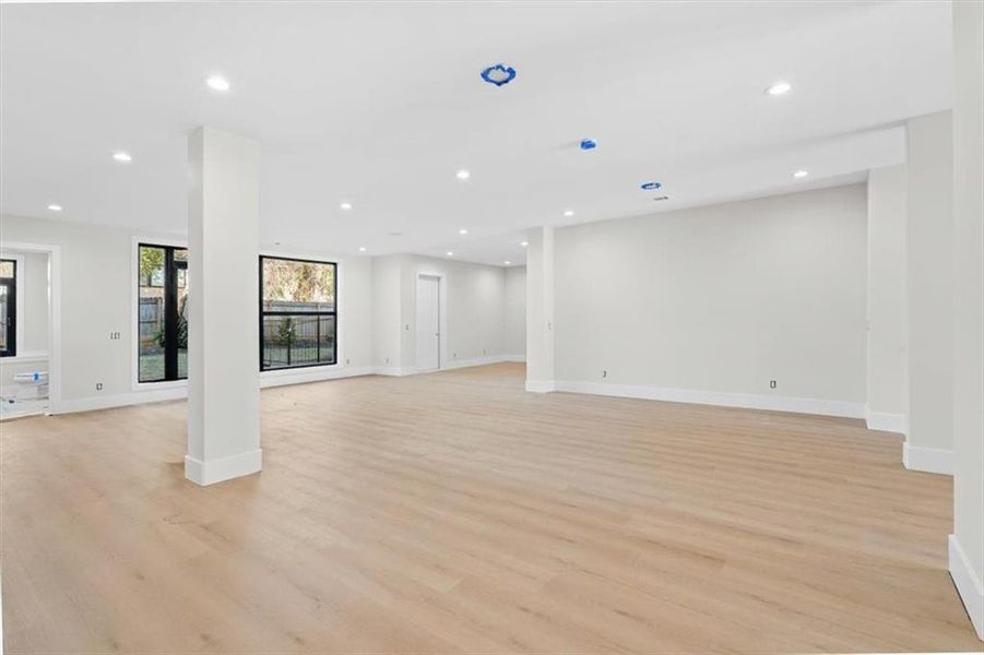Spacious, unfurnished interior of a new home in , Marietta (Image 48).