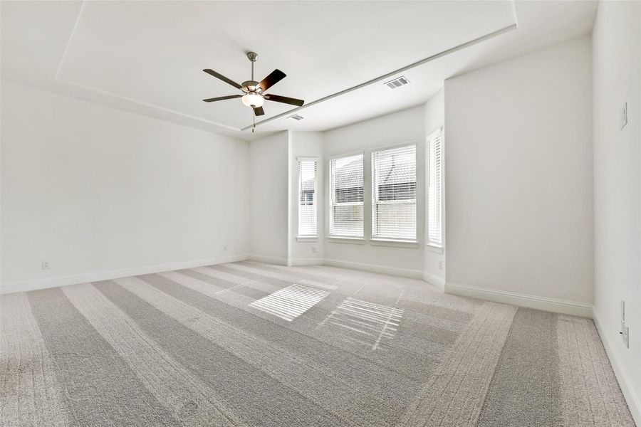 Spacious, unfurnished interior of a new home in , Manvel (Image 28).