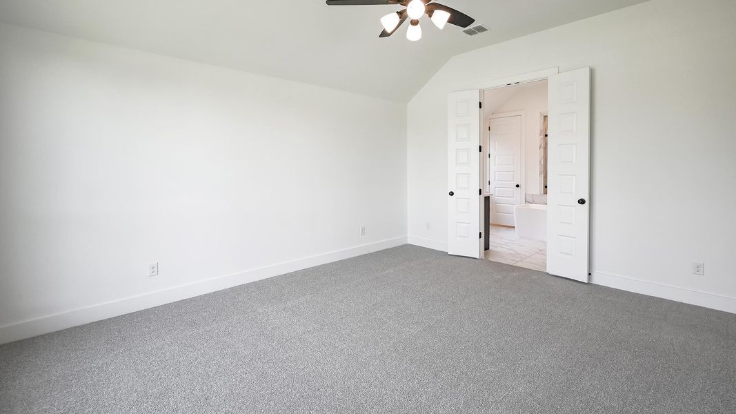 Spacious, unfurnished interior of a new home in 6 Creeks, Kyle (Image 16). Spacious, unfurnished interior of a new home in 6 Creeks, Kyle (Image 16).