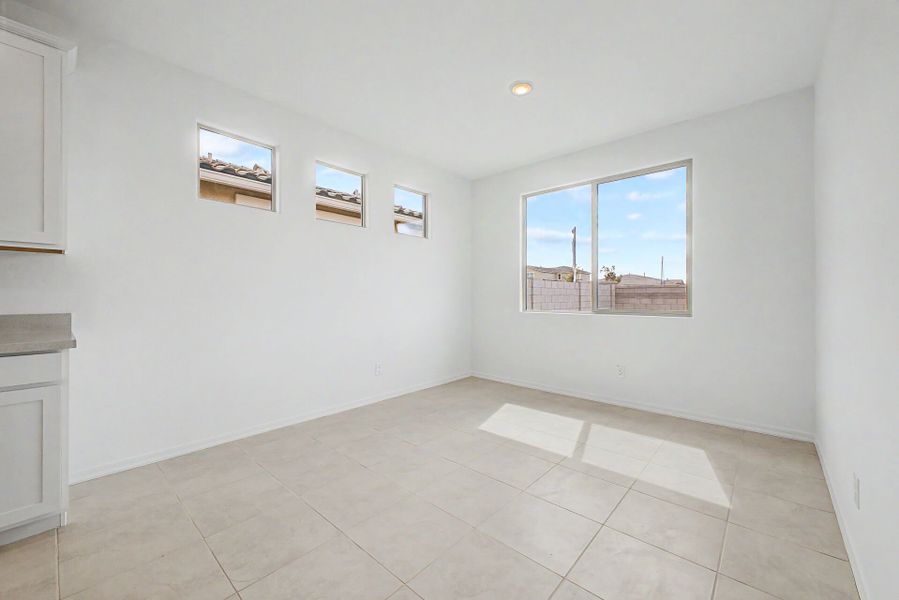 Spacious, unfurnished interior of a new home in Empire Pointe, Queen Creek (Image 9). Spacious, unfurnished interior of a new home in Empire Pointe, Queen Creek (Image 9).