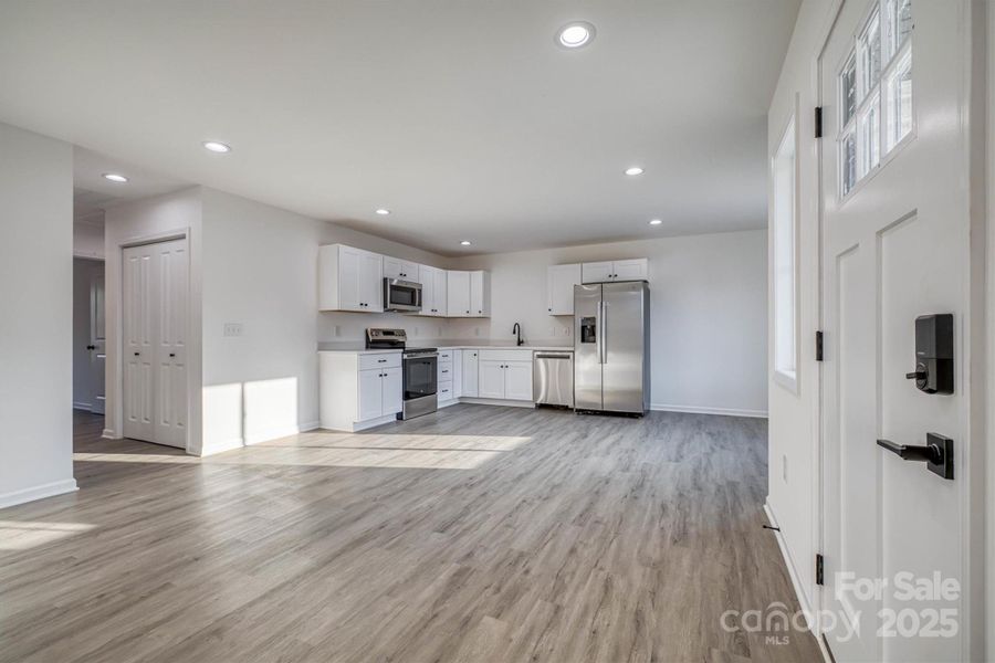 Spacious, unfurnished interior of a new home in , Valdese (Image 14). Spacious, unfurnished interior of a new home in , Valdese (Image 14).