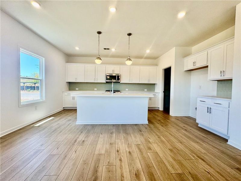 Image 40 of a home in Eastlyn Crossing.