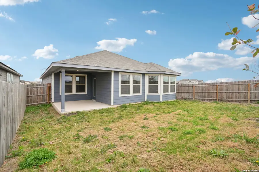 Exterior details and patio area of a home in Catalina, Converse (Image 3).