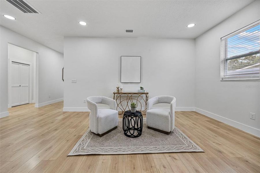 Furnished interior view inside a new home in , Tampa (Image 5).