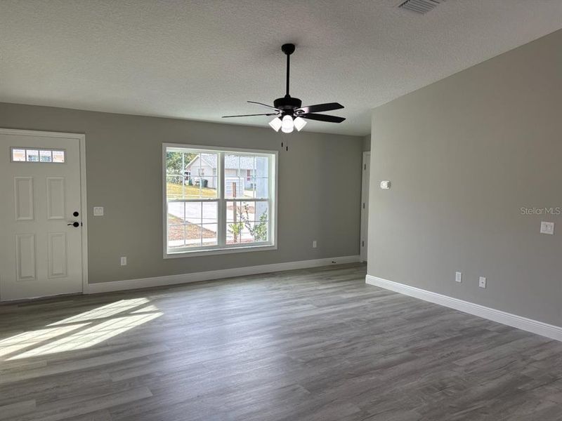 Spacious, unfurnished interior of a new home in , Citrus Springs (Image 15).