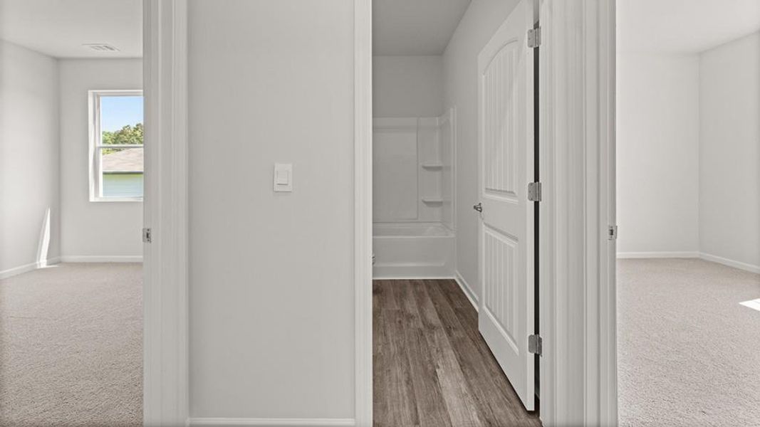 Spacious, unfurnished interior of a new home in South Wind, Union City (Image 23).