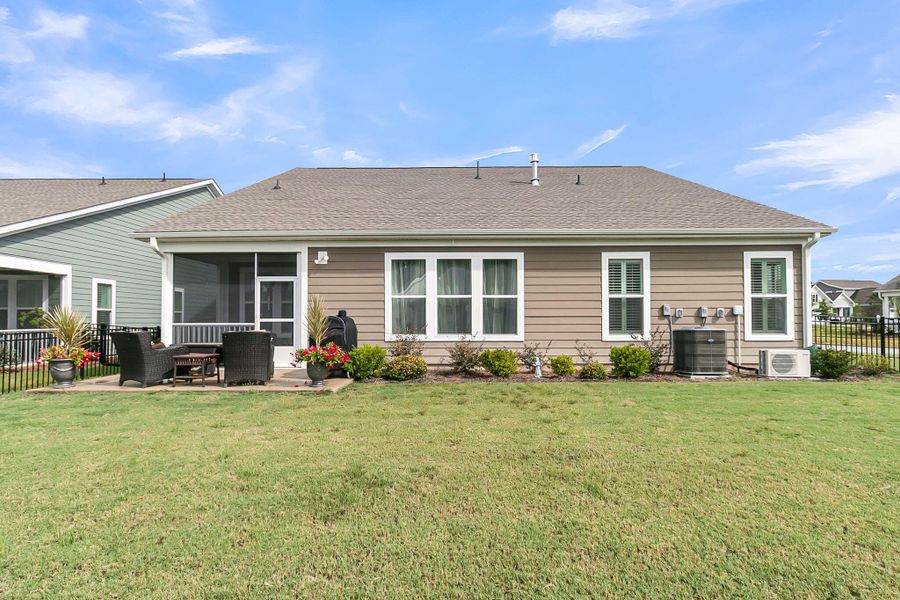 Exterior details and patio area of a home in , Summerville (Image 4).