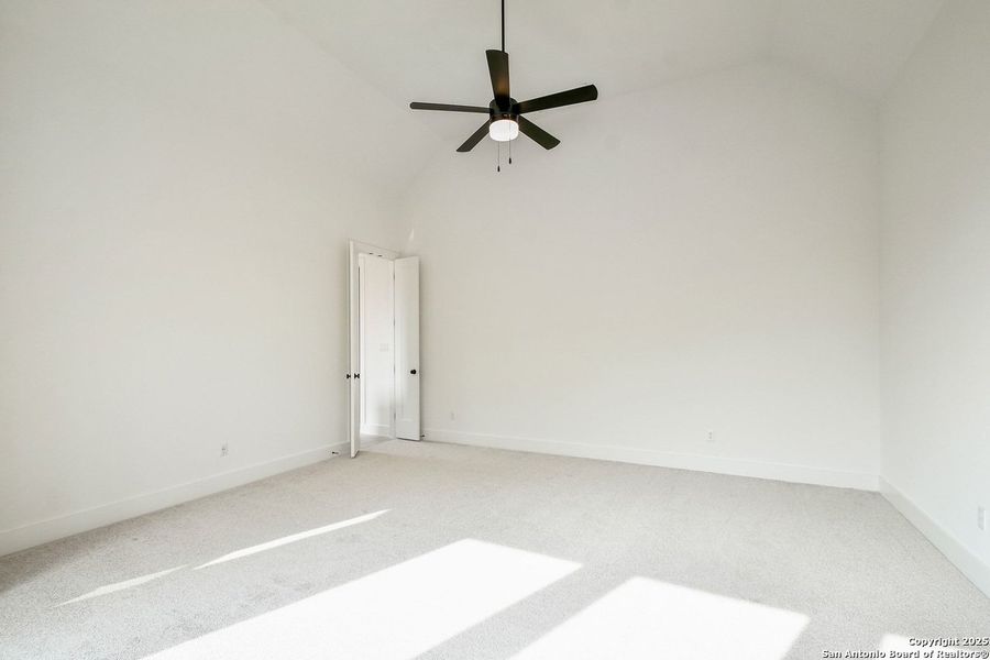 Spacious, unfurnished interior of a new home in La Cima: 70ft. lots, San Marcos (Image 22). Spacious, unfurnished interior of a new home in La Cima: 70ft. lots, San Marcos (Image 22).