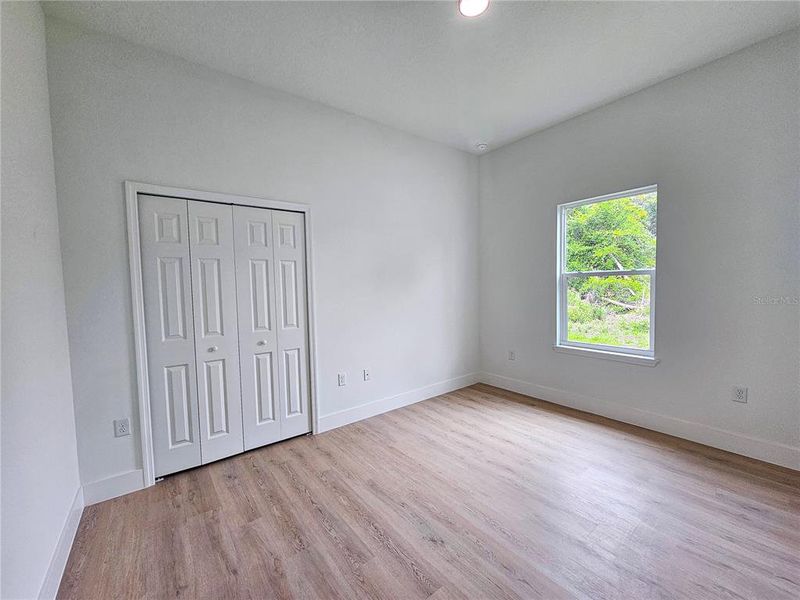 Spacious, unfurnished interior of a new home in , Ocala (Image 38).