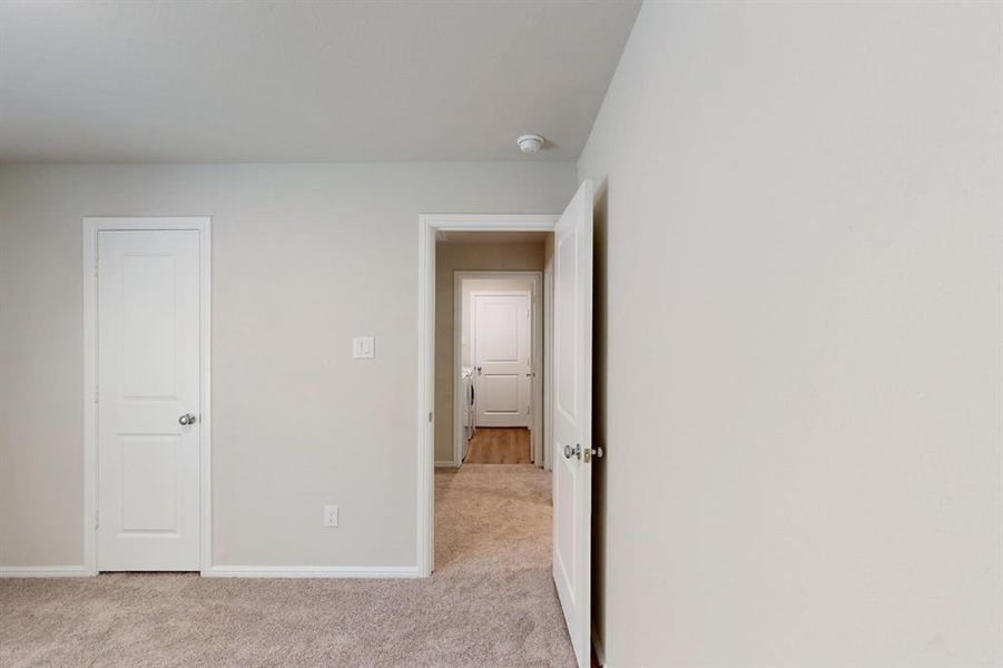 Spacious, unfurnished interior of a new home in Elevon, Lavon (Image 12).