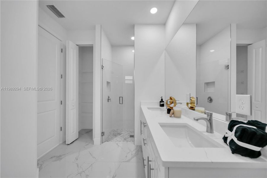 Furnished interior view inside a new home in , Lehigh Acres (Image 13).