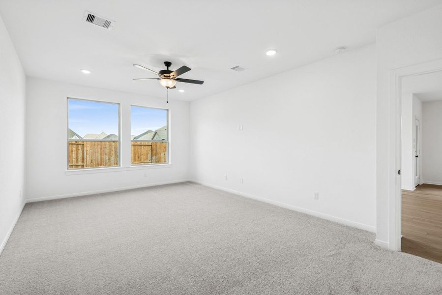 Spacious, unfurnished interior of a new home in Escondido 45’ Homesites, Magnolia (Image 13).